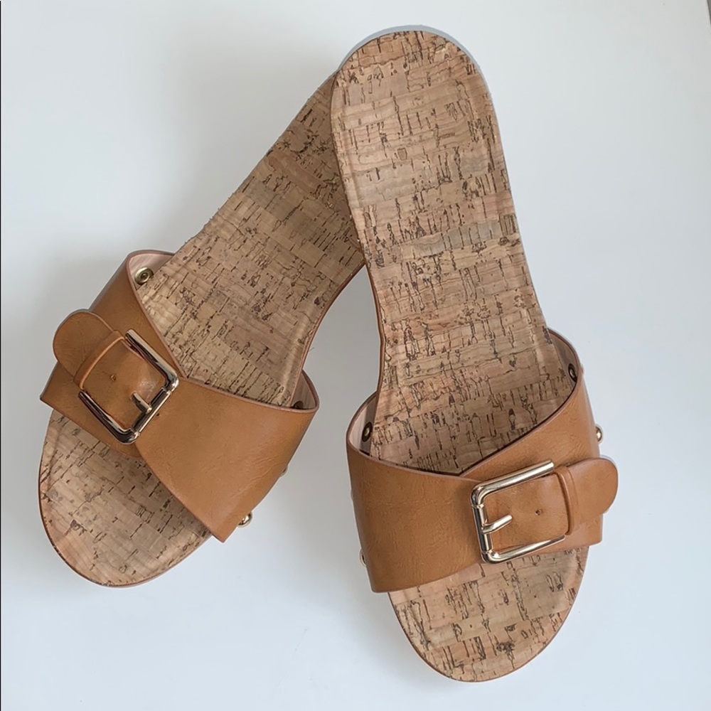 🔹RESTRICTED Vegan Leather Slides, size 8 - Picture 1 of 5